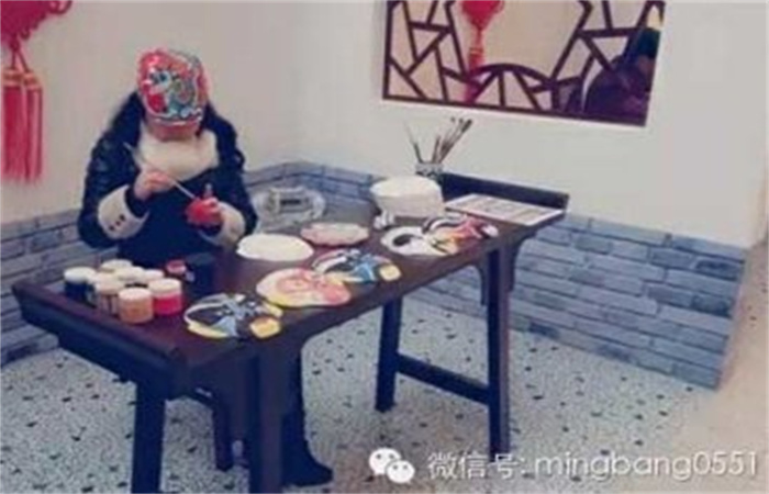 來(lái)名邦廣場(chǎng)，看最炫民俗風(fēng)咯
